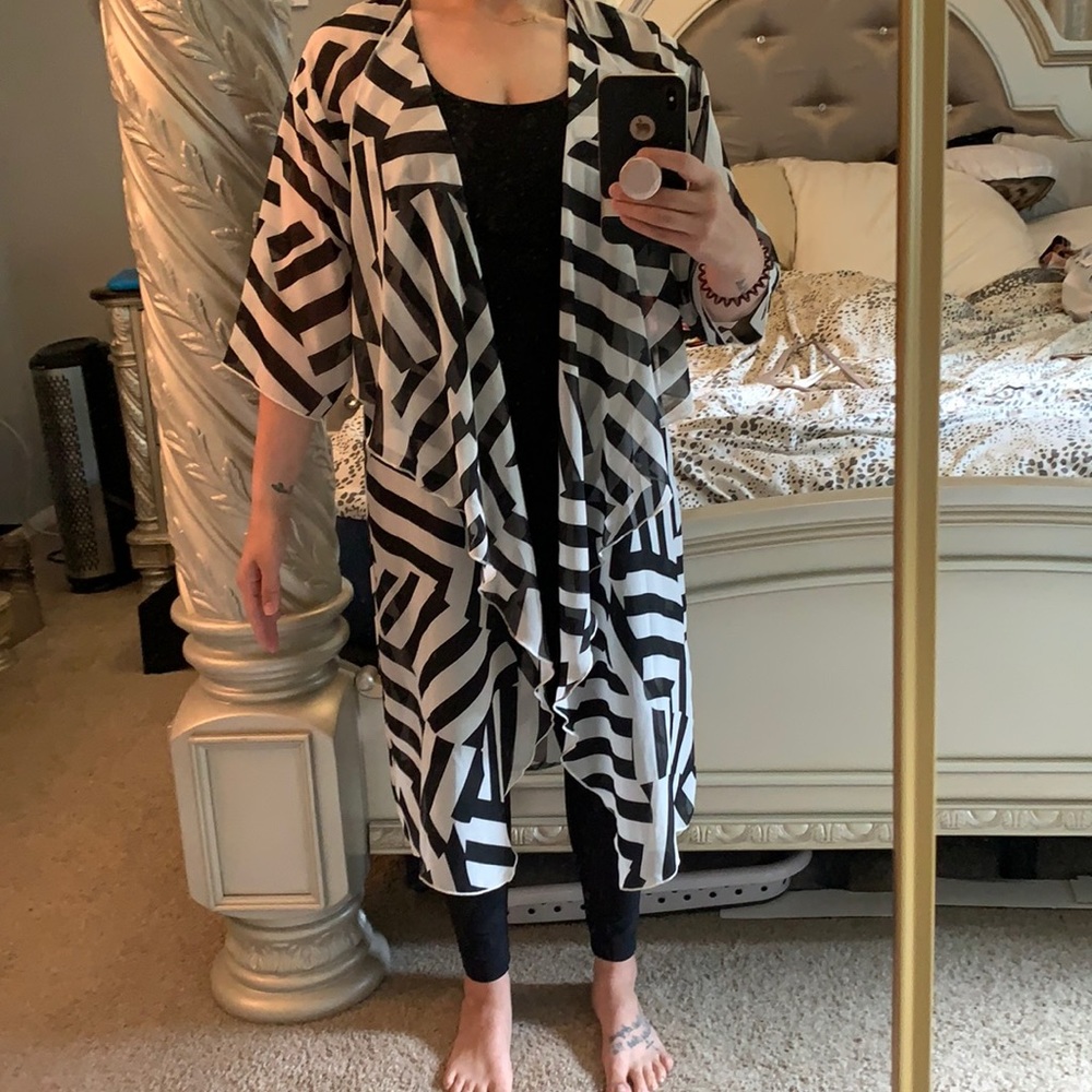Lularoe kimono